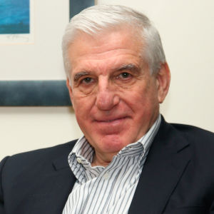 Yannos Papantoniou Profile Picture